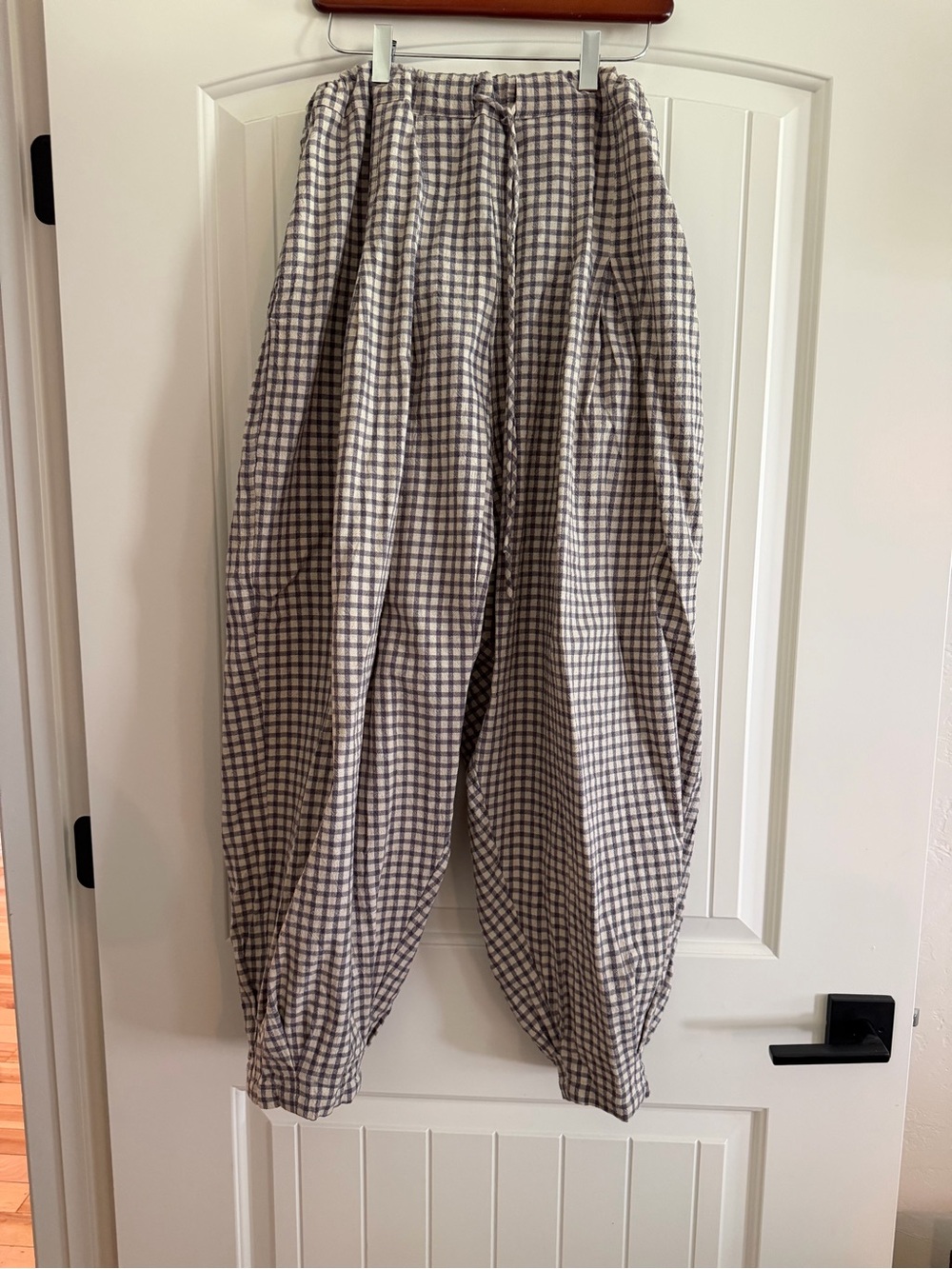 Avy and Co Marlo Pleat Wisteria Gingham Linen Pant